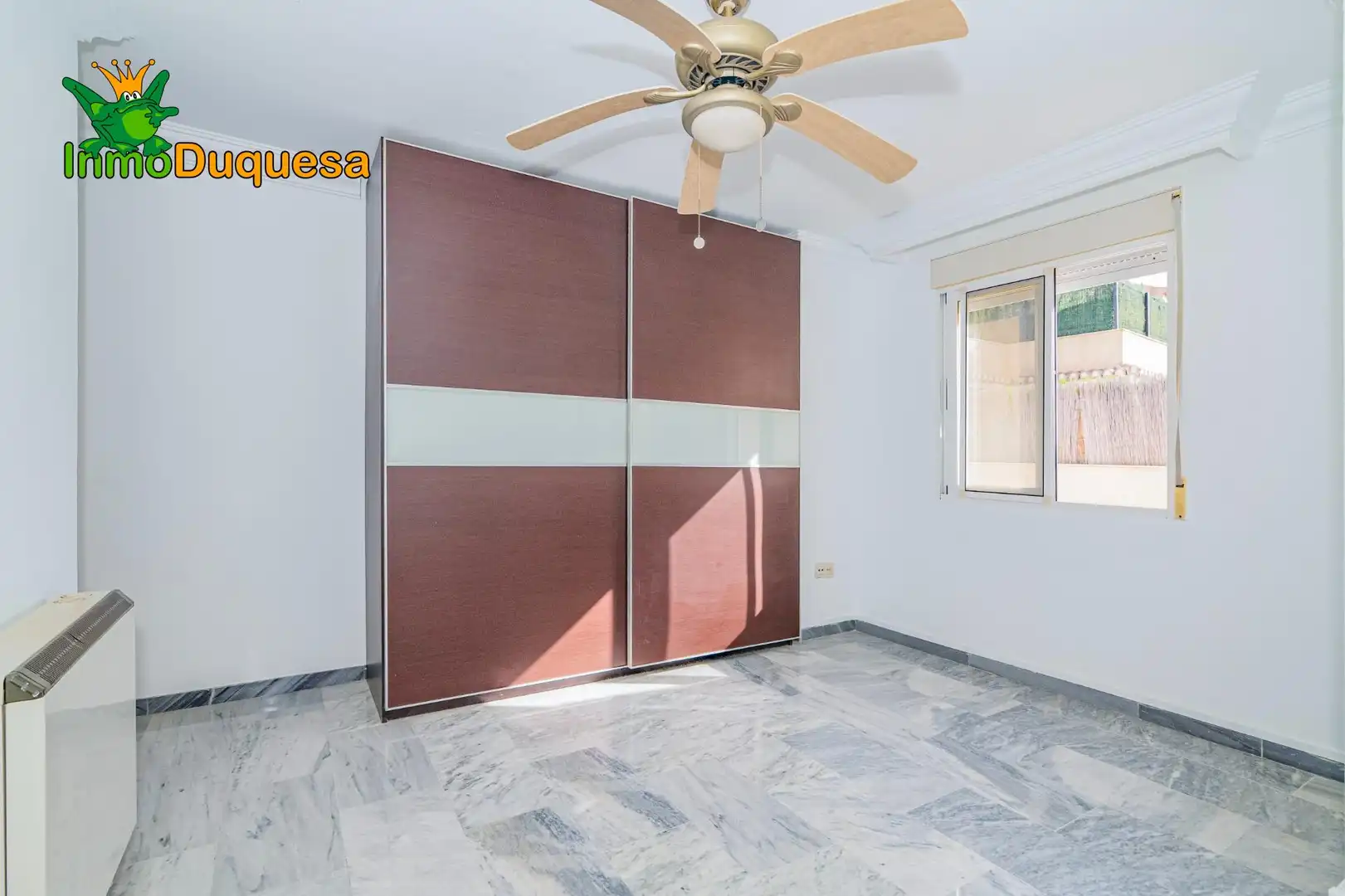 Habitación de Piso en venta en La Zubia con Aire acondicionado, Calefacción y Terraza