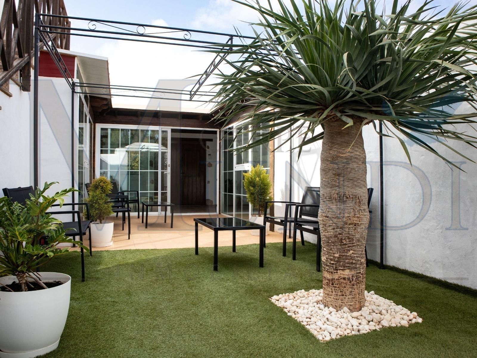 Terrassa de Casa o xalet en venda en Tuineje amb Jardí privat, Piscina i Balcó