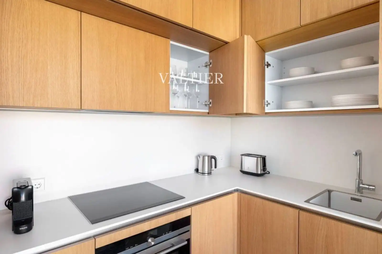 Kitchen of Flat for rent in Madrid  with Air Conditioner, Heating and Terrace