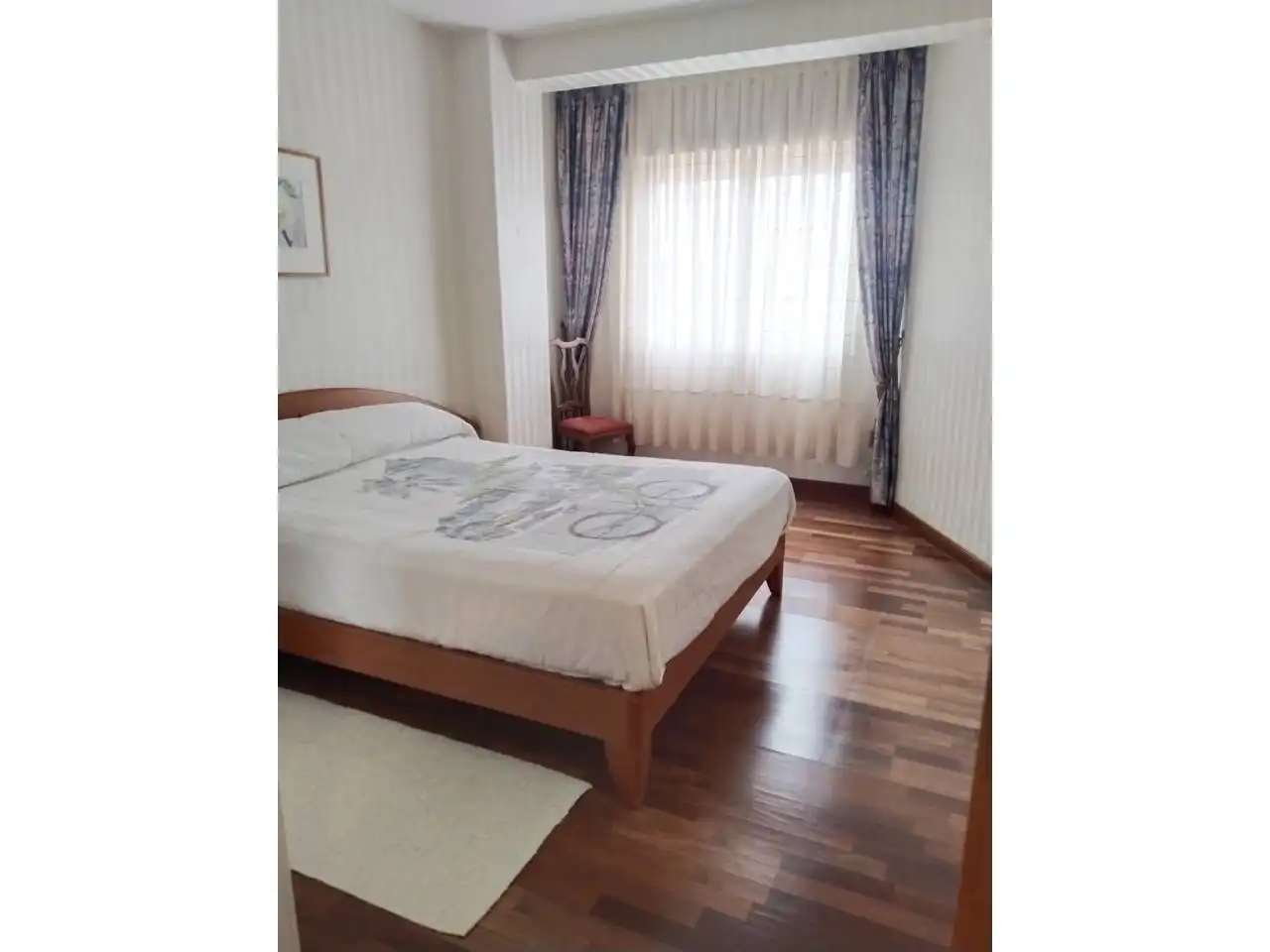 Habitación de Piso de alquiler en Burgos con Calefacción, Parquet y Amueblado