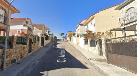 INMUEBLE OCUPADO  CHALET EN LOECHES MADRID