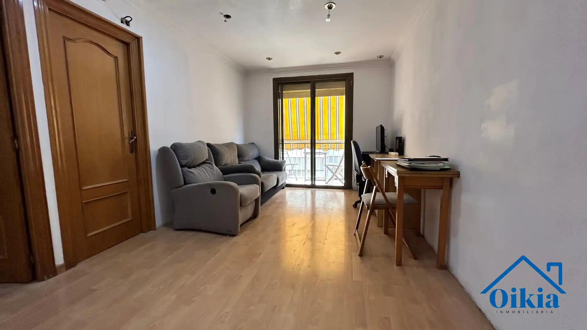 Sala de estar de Piso en venta en Sant Feliu de Llobregat con Aire acondicionado, Parquet y Amueblado