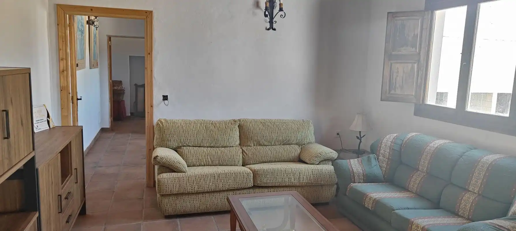 Sala d'estar de Finca rústica en venda en Montellano amb Calefacció, Jardí privat i Moblat