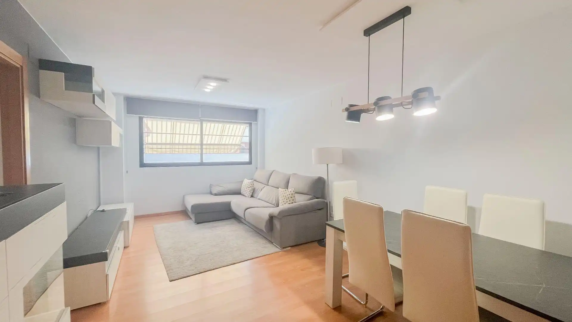 Sala de estar de Piso de alquiler en Massalfassar con Aire acondicionado y Balcón