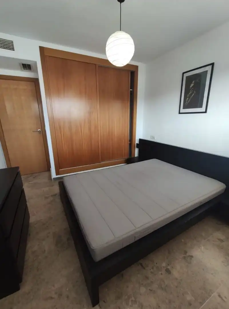 Schlafzimmer von Wohnung zur Miete in Málaga mit Klimaanlage, Terrasse und Abstellraum