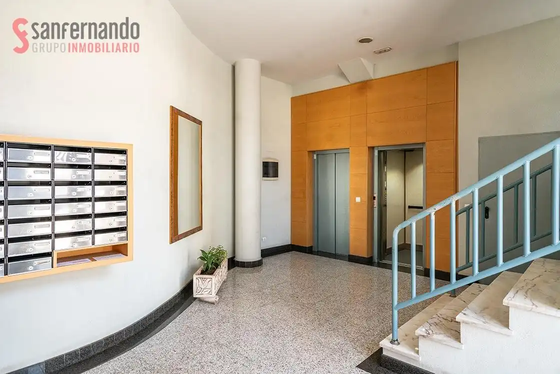 Dúplex en venta en Torrelavega  con Calefacción, Trastero y Balcón