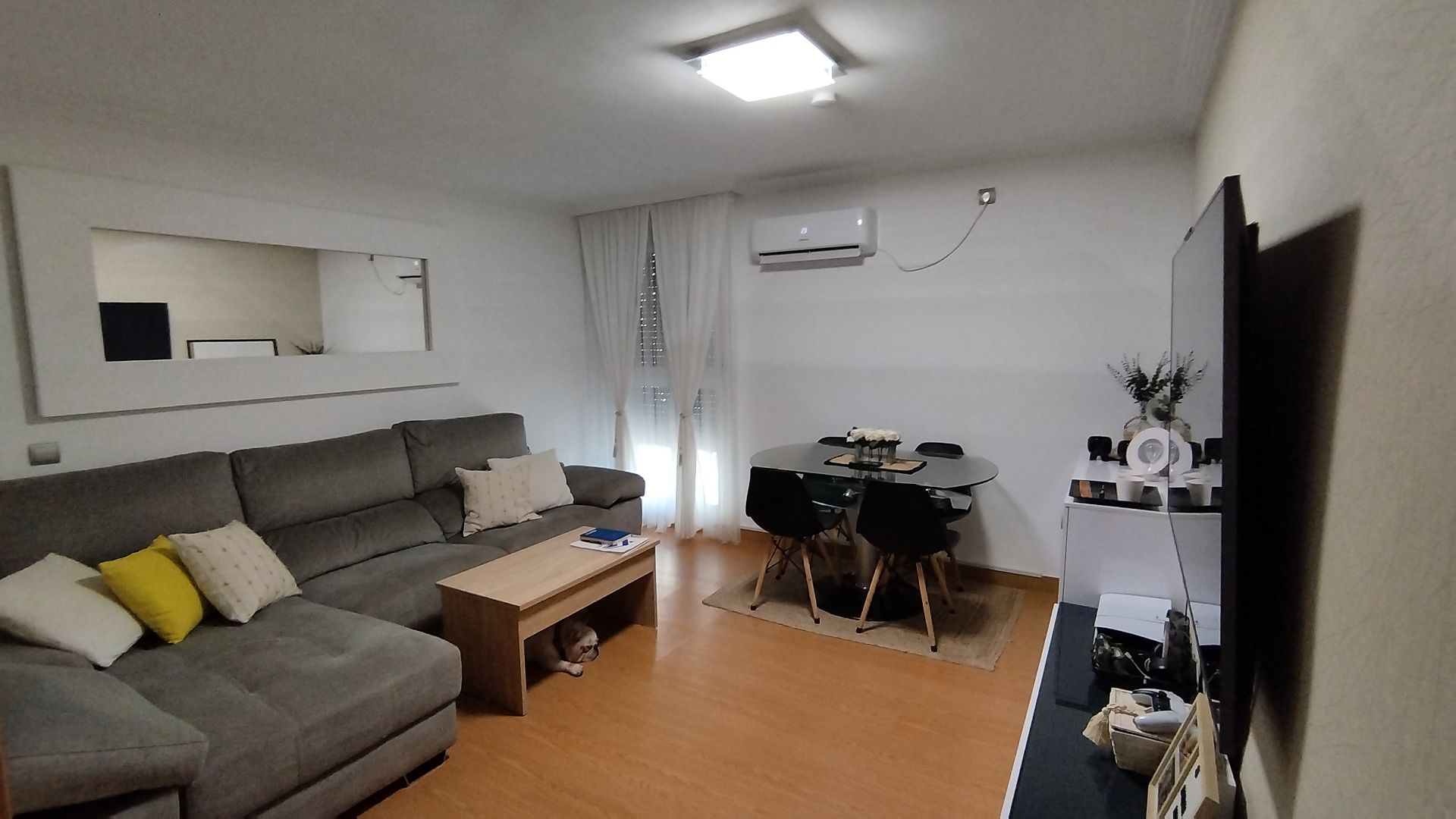 Sala de estar de Piso en venta en  Sevilla Capital con Aire acondicionado
