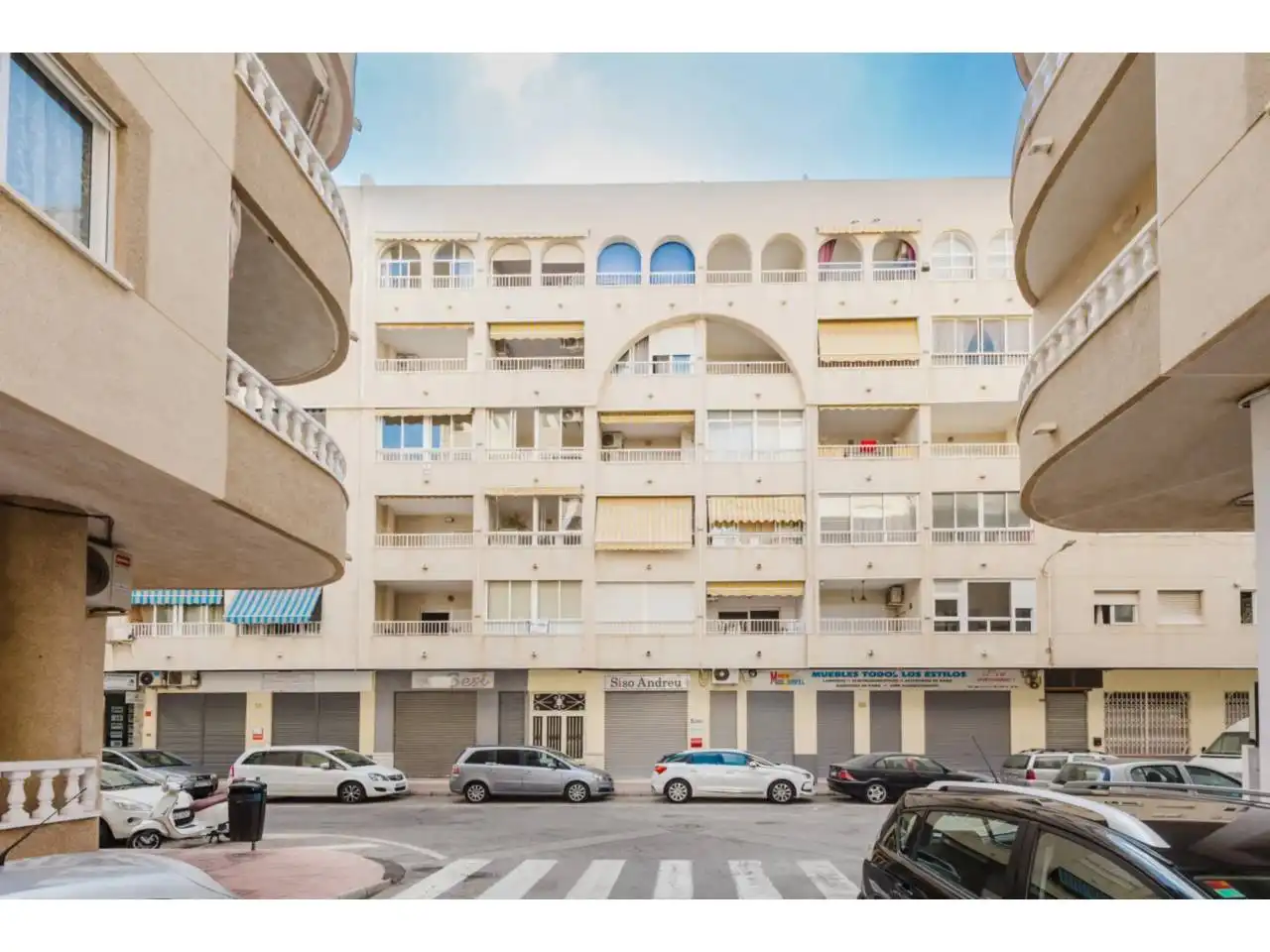 Vista exterior de Apartamento en venta en Torrevieja con Aire acondicionado, Calefacción y Terraza