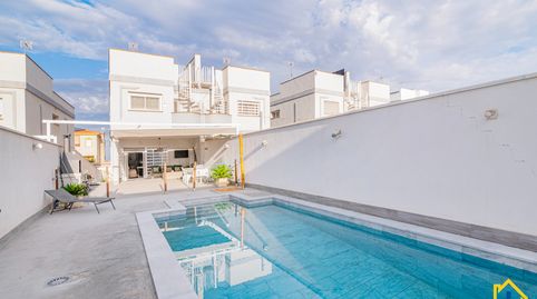 🏡 Casa pareada en venta en Jun