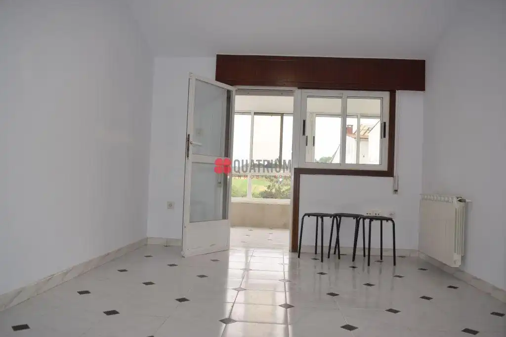 Piso en venta en Oroso con Calefacción y Trastero