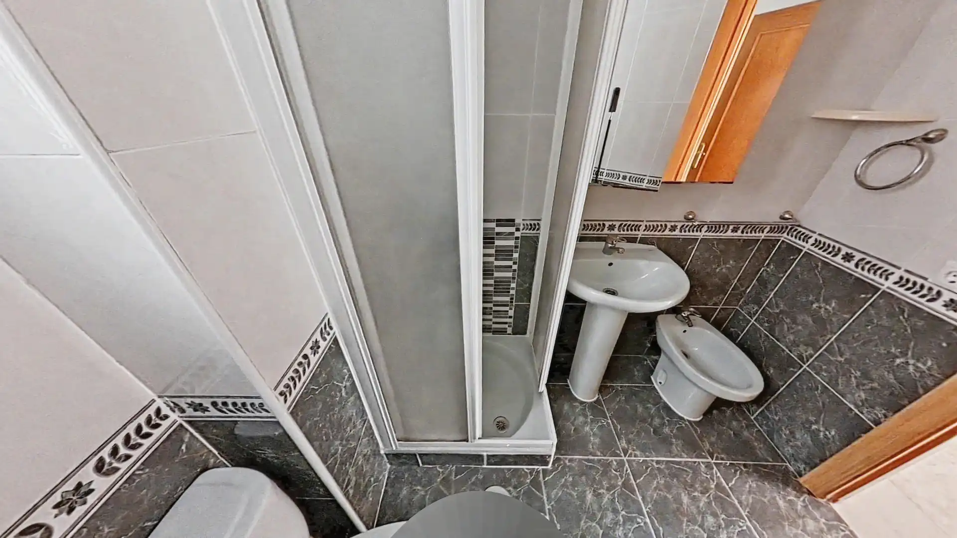 Bathroom of Flat for rent in Madrid  with Pets allowed