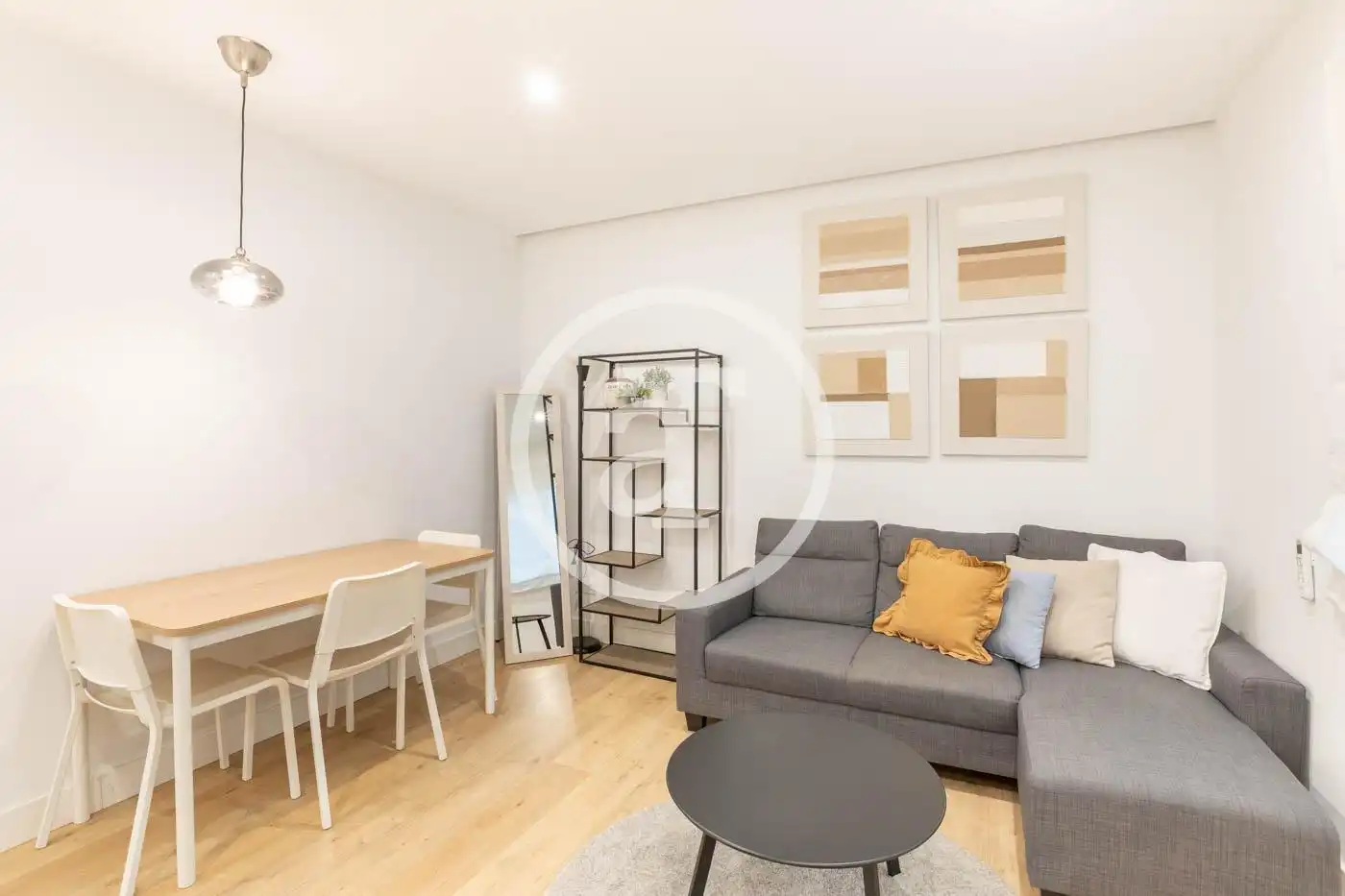 Wohnung zur Miete in CALLE DE RAFAEL HERRERA, Castilla