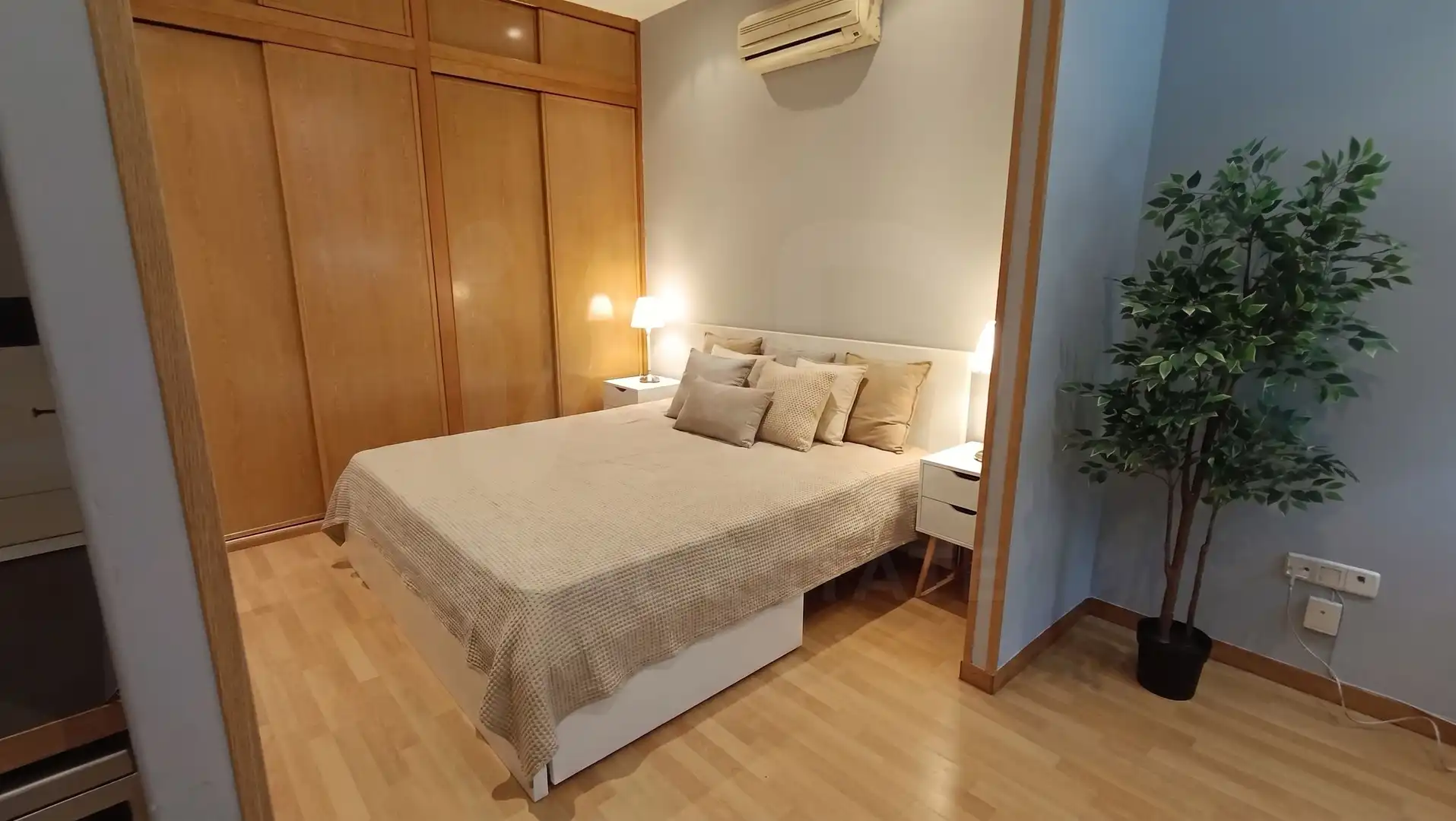 Bedroom of Flat for rent in Madrid  with Air Conditioner and Heating