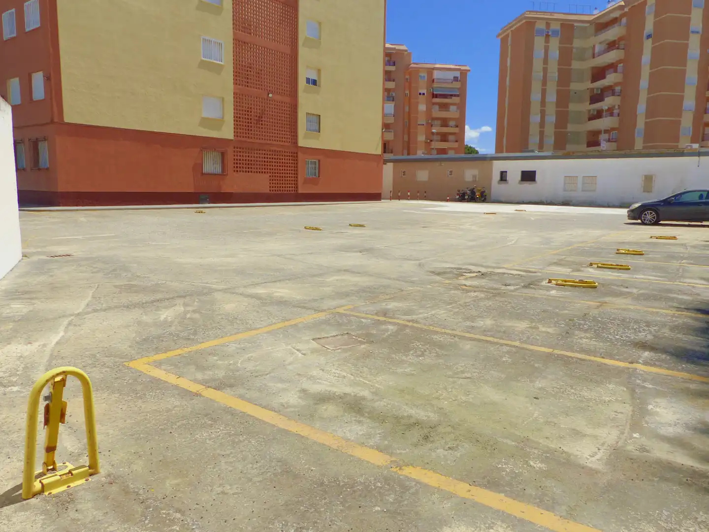 Parking de Piso en venta en Chipiona con Aire acondicionado, Terraza y Amueblado