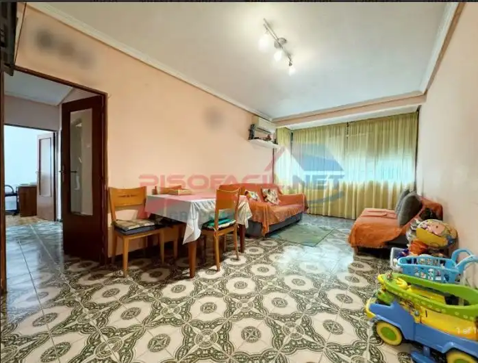 Sala d'estar de Pis en venda en Parla amb Aire condicionat