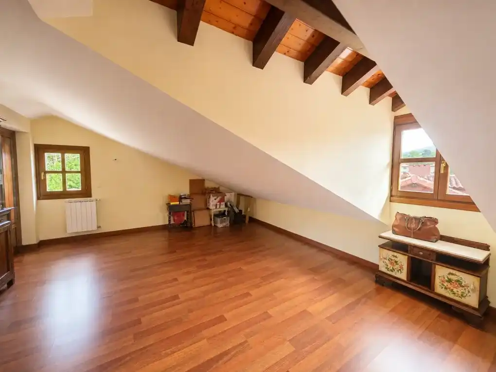 Casa o chalet en venta en Ribadedeva con Calefacción, Jardín privado y Terraza