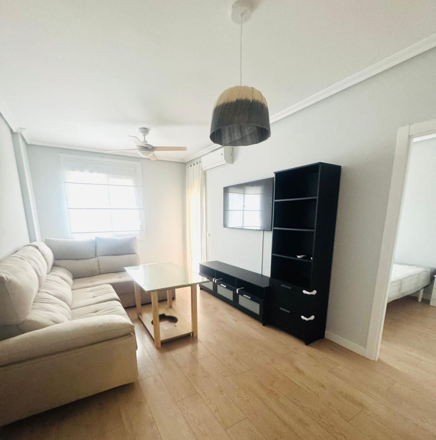 Living room of Flat to rent in Badajoz Capital  with Air Conditioner, Terrace and Furnished