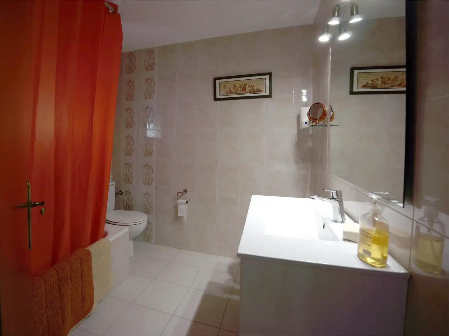 Badezimmer von Maisonette zum Verkauf in Sant Feliu de Guíxols mit Klimaanlage und Terrasse