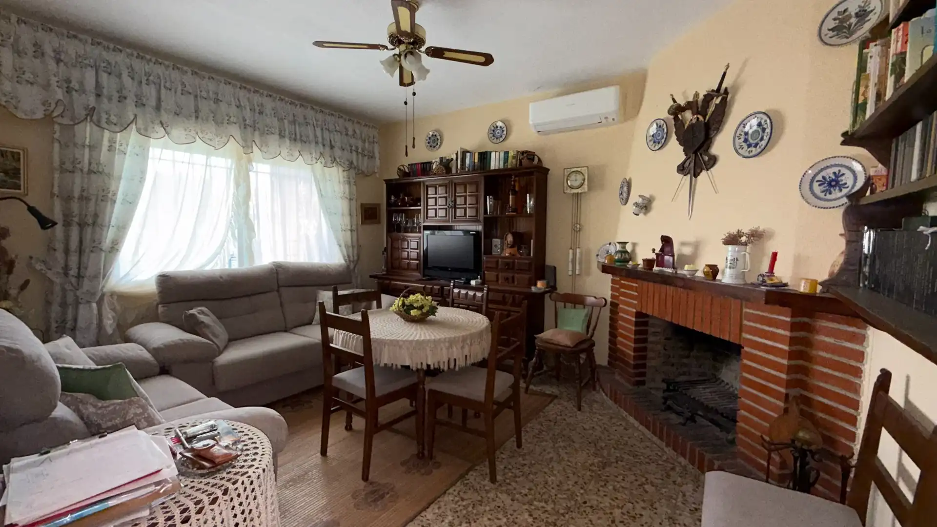 Wohnzimmer von Haus oder Chalet zum Verkauf in Almorox mit Klimaanlage, Privatgarten und Terrasse