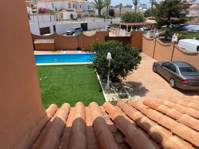 Casa-chalet en Venta en Golf - Torre Almenara
