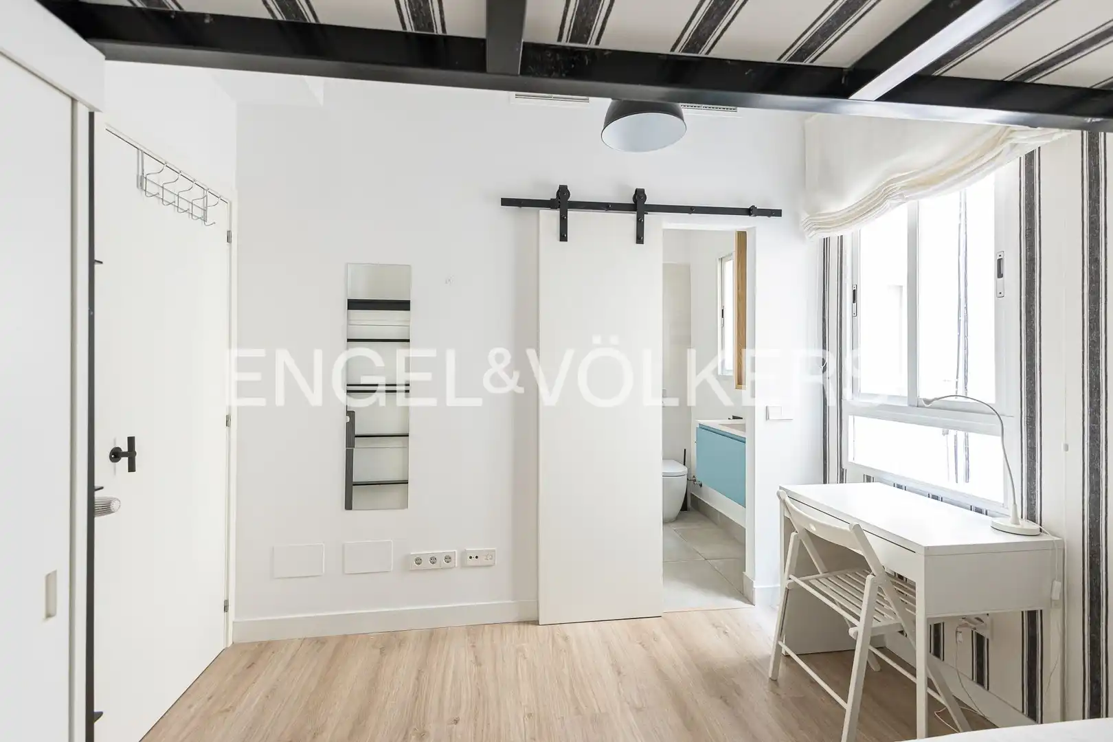 Habitación de Piso de alquiler en Madrid con Aire acondicionado, Calefacción y Amueblado