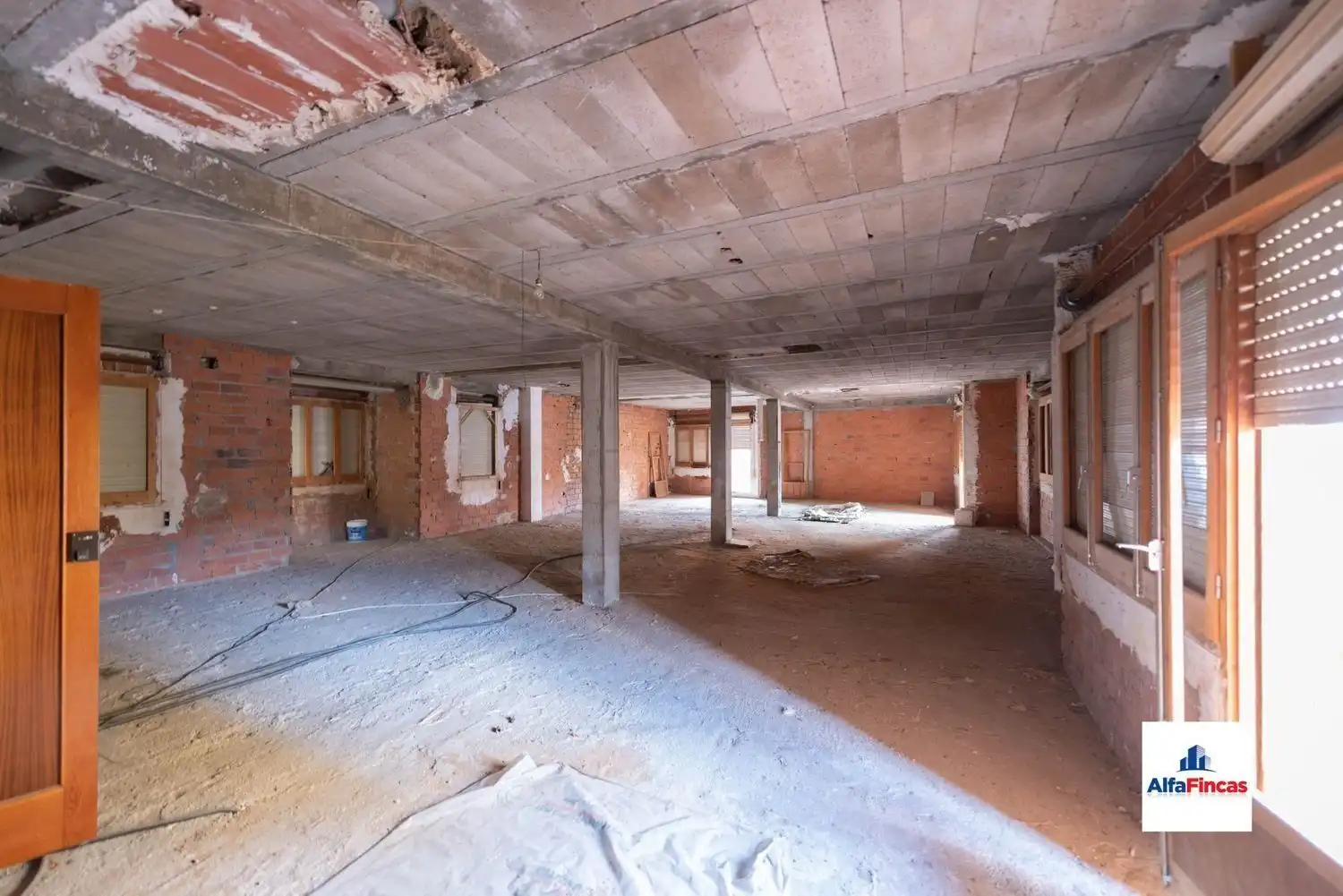 Buildings for sale in San Clemente