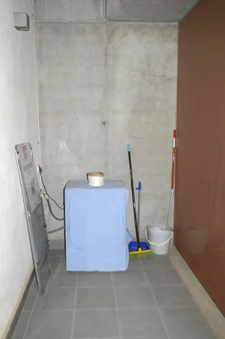 Loft zur Miete in Manises mit Klimaanlage, Heizung und Möbliert