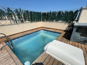 Penthouse with pool for sale in Nord