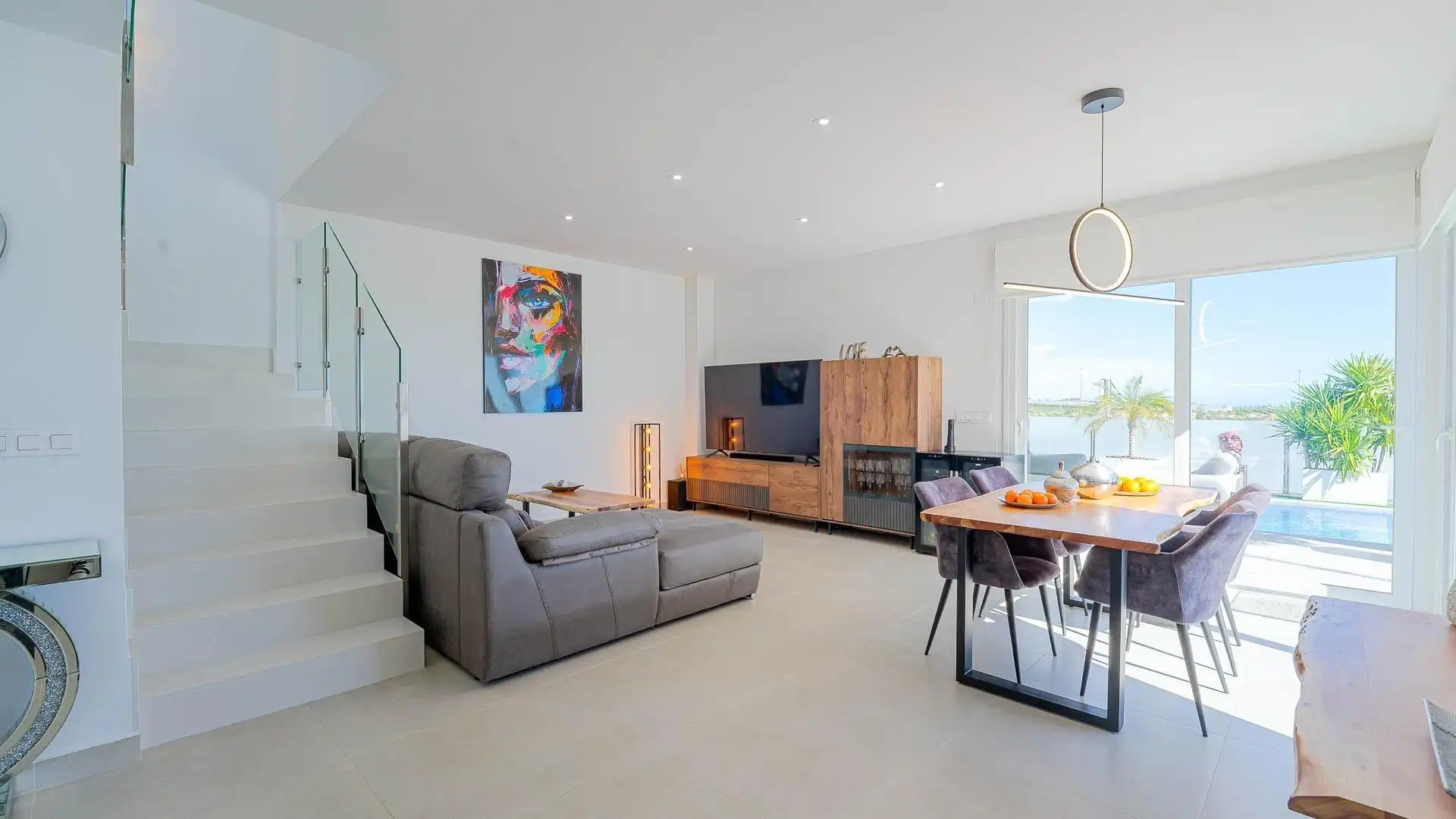 Sala d'estar de Casa o xalet en venda en Orihuela amb Aire condicionat, Jardí privat i Terrassa