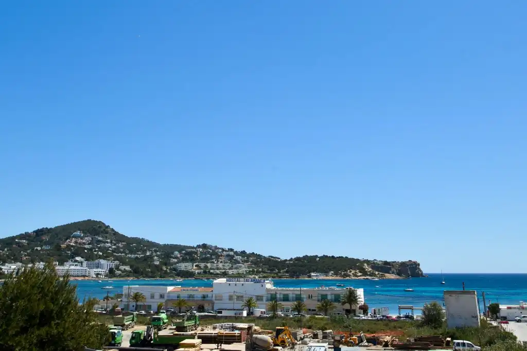 Apartamento con piscina en venta en Marina Botafoc - Platja de Talamanca, imagen 15