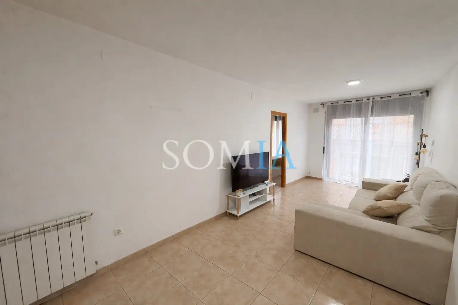 Sala de estar de Piso en venta en Sant Celoni con Calefacción, Horno y Balcón