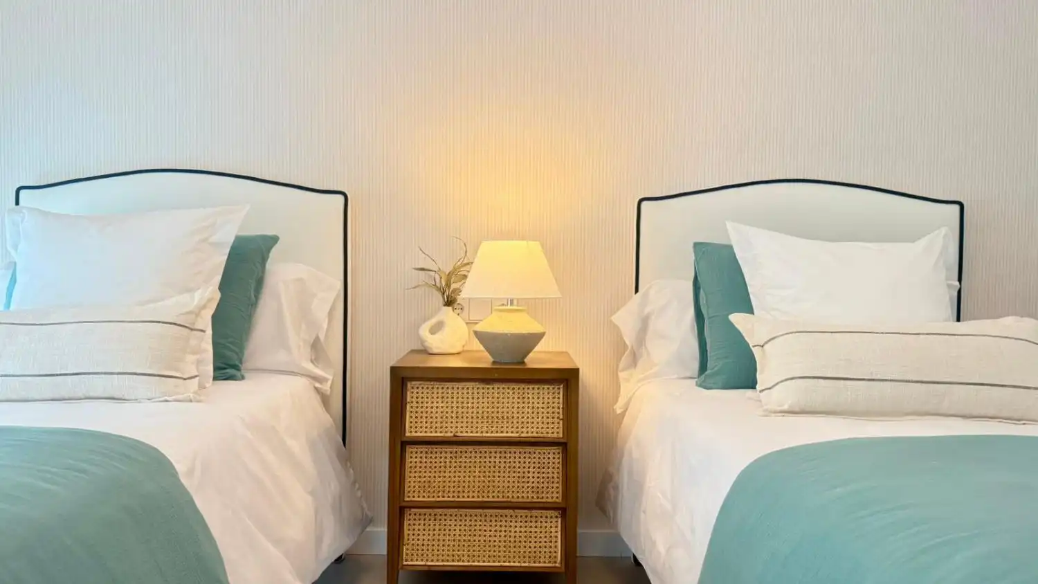 Apartamento con piscina en venta en Martínez Catena, imagen 26