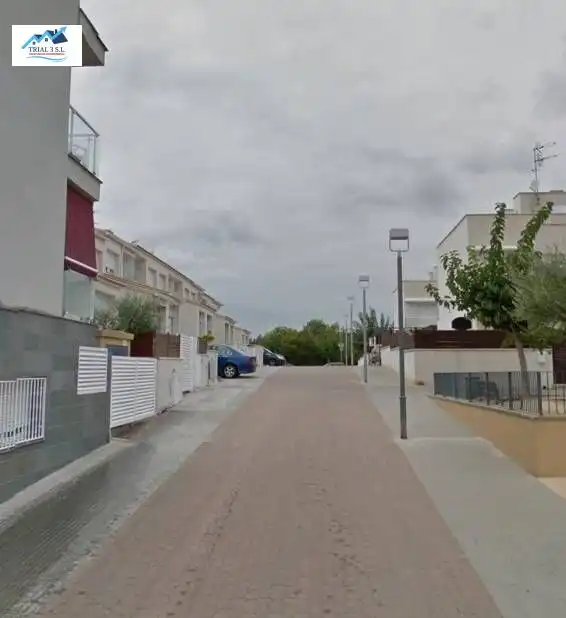 Maison mitoyenne avec jardin à vendre à Calle JOSEP ESTALELLA I MESTRES