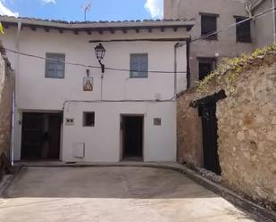 Vista exterior de Casa o xalet en venda en Budia amb Jardí privat