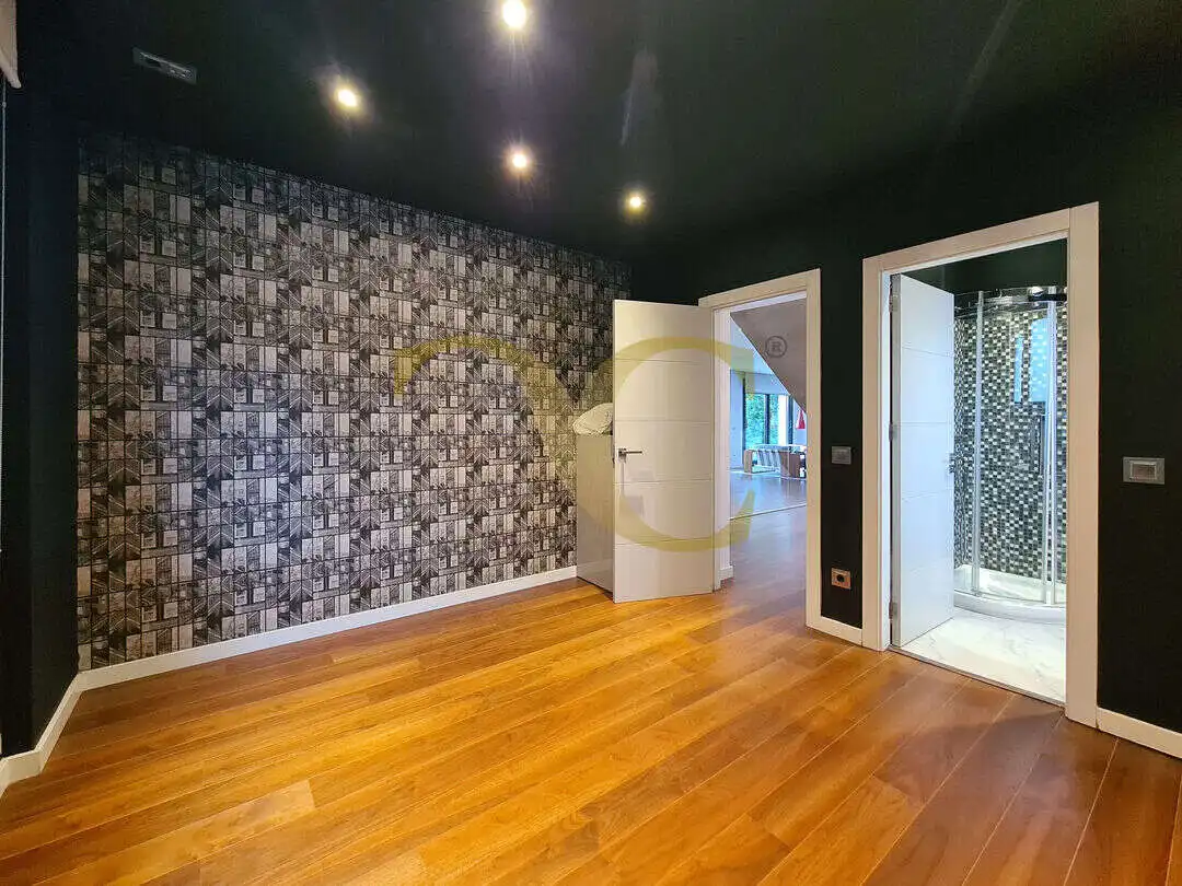 Casa o xalet en venda en Oviedo  amb Calefacció, Jardí privat i Terrassa