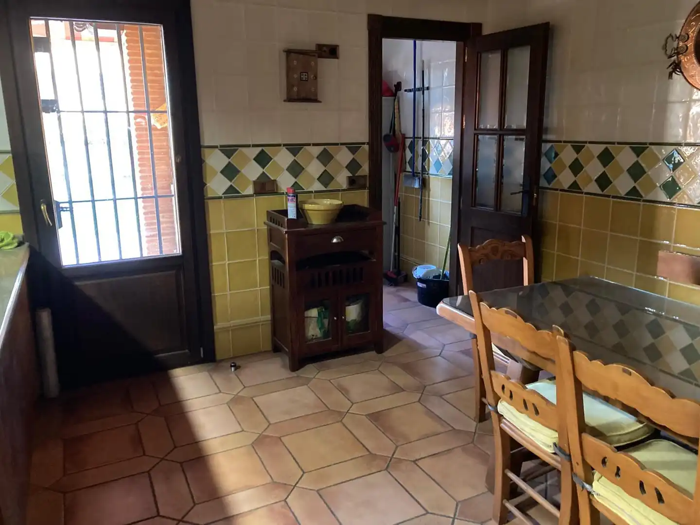Cocina de Casa o chalet en venta en Fuengirola con Aire acondicionado, Jardín privado y Parquet