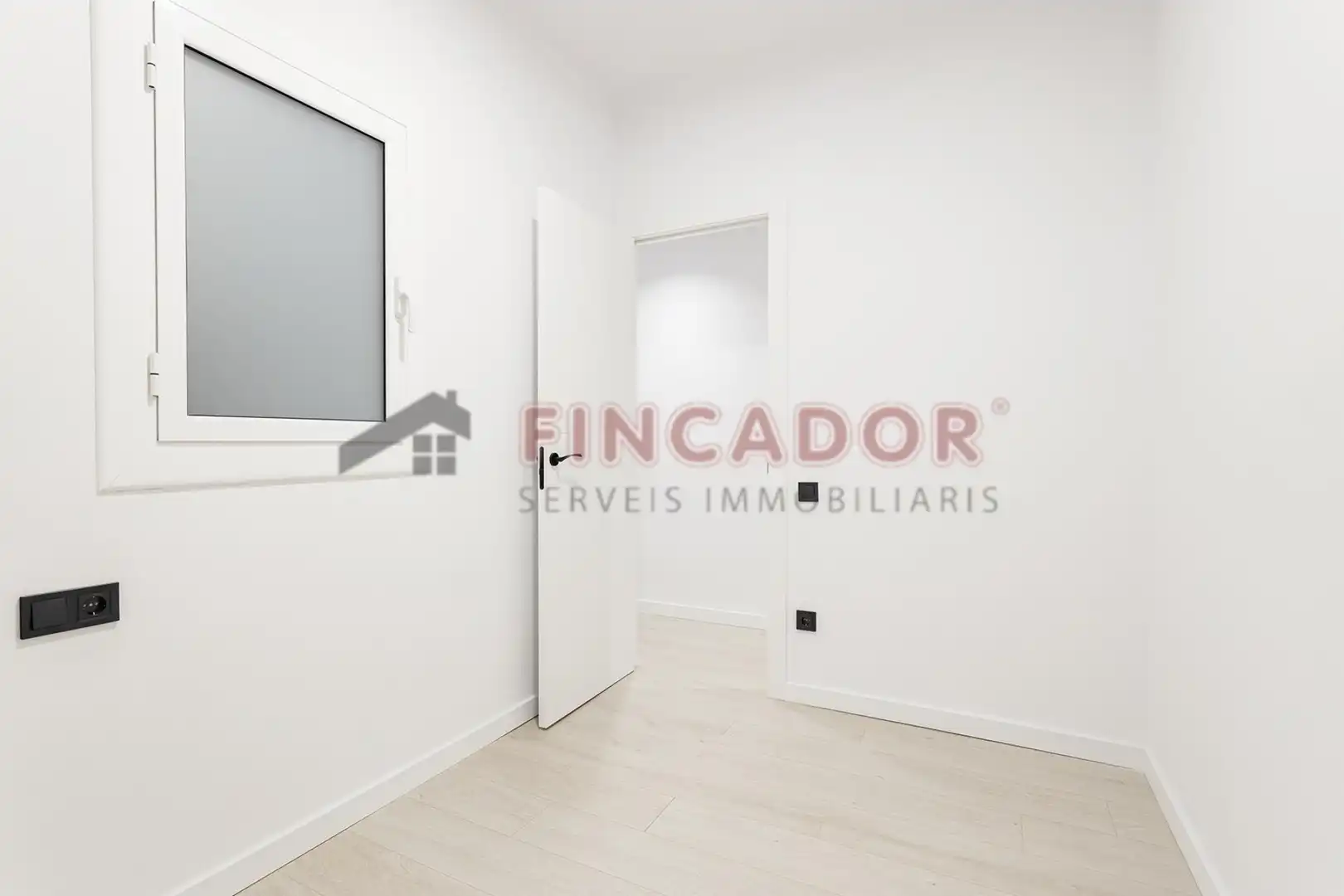 Habitación de Piso en venta en Esplugues de Llobregat con Aire acondicionado, Calefacción y Parquet