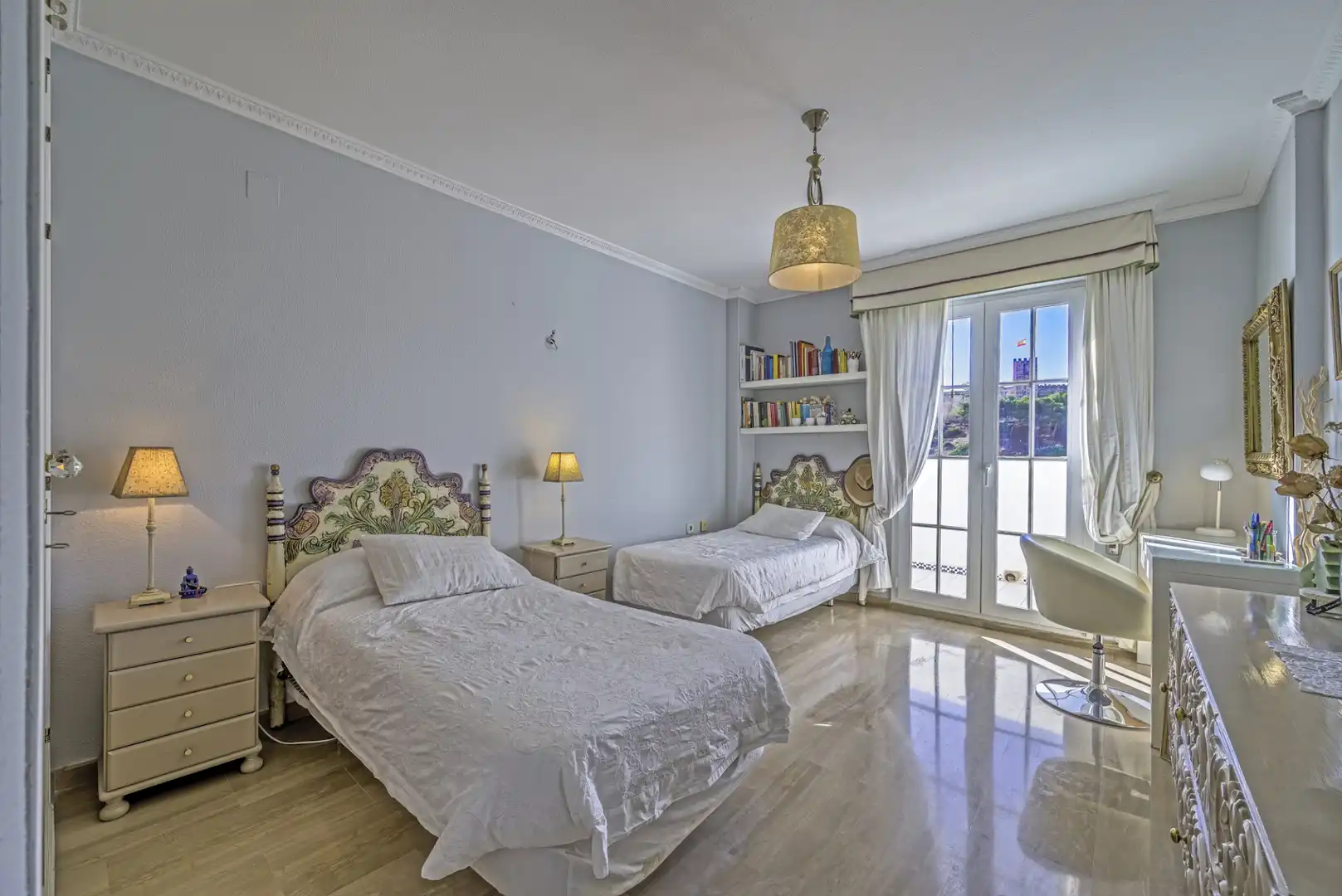 Habitación de Ático en venta en Fuengirola con Aire acondicionado, Terraza y Trastero