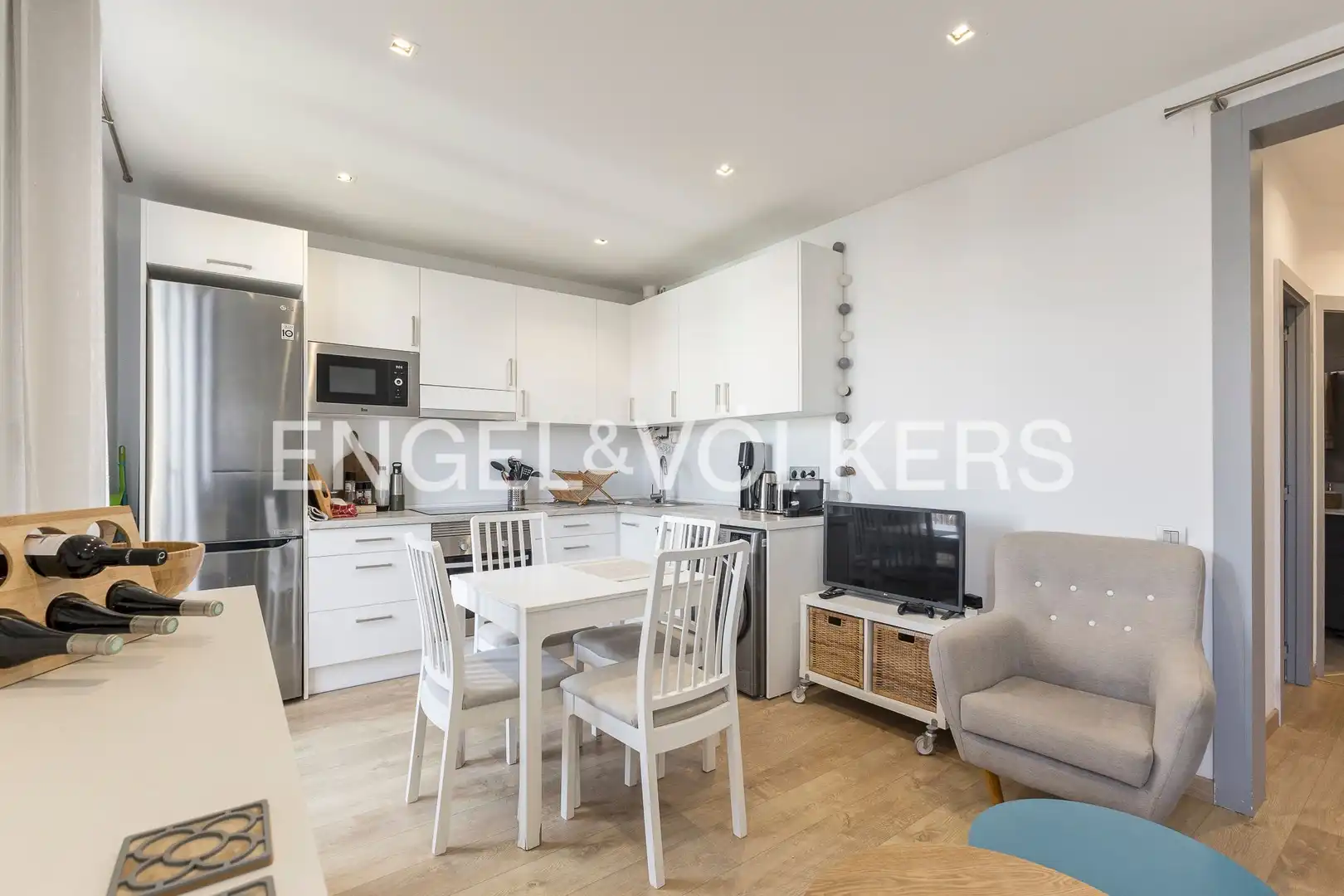 Kitchen of Flat for sale in Barcelona  with Air Conditioner, Heating and Balcony