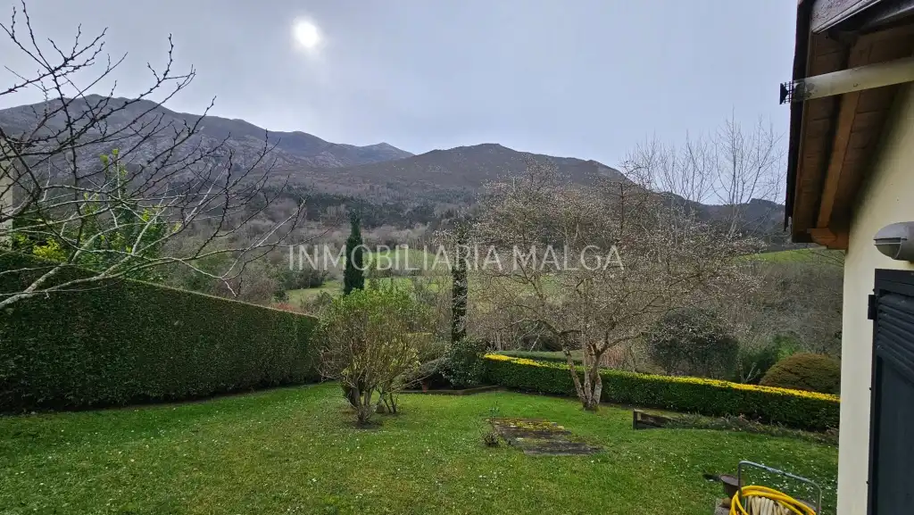Casa o chalet en venta en Colunga con Calefacción, Jardín privado y Parquet