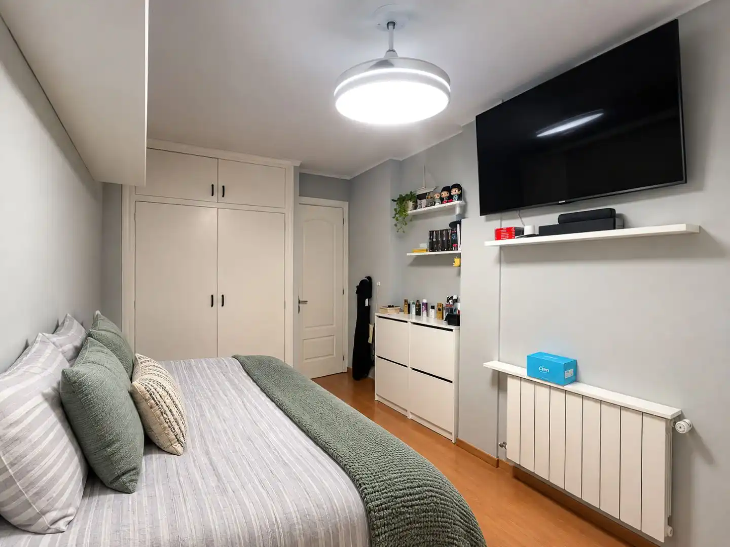 Schlafzimmer von Wohnung zum Verkauf in Gavà mit Klimaanlage und Terrasse