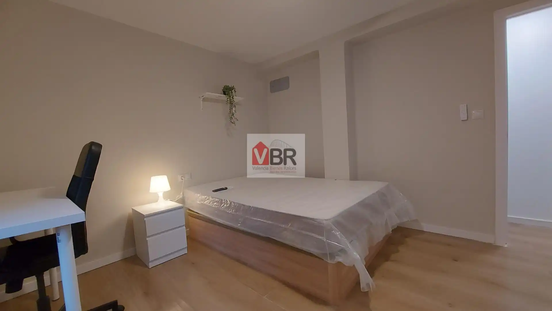 Bedroom of Flat for rent in Valencia  with Furnished