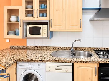 Appartement compact avec ascenseur à vendre à Calle Frigiliana
