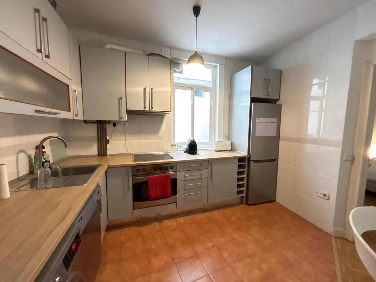 Cocina de Piso de alquiler en Madrid con Aire acondicionado, Terraza y Amueblado