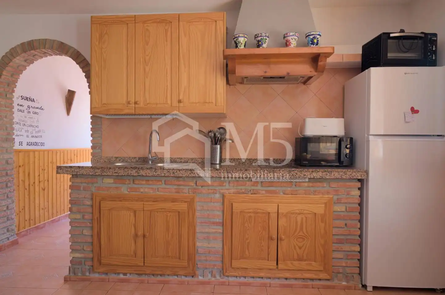 Cocina de Finca rústica en venta en Sayalonga con Piscina