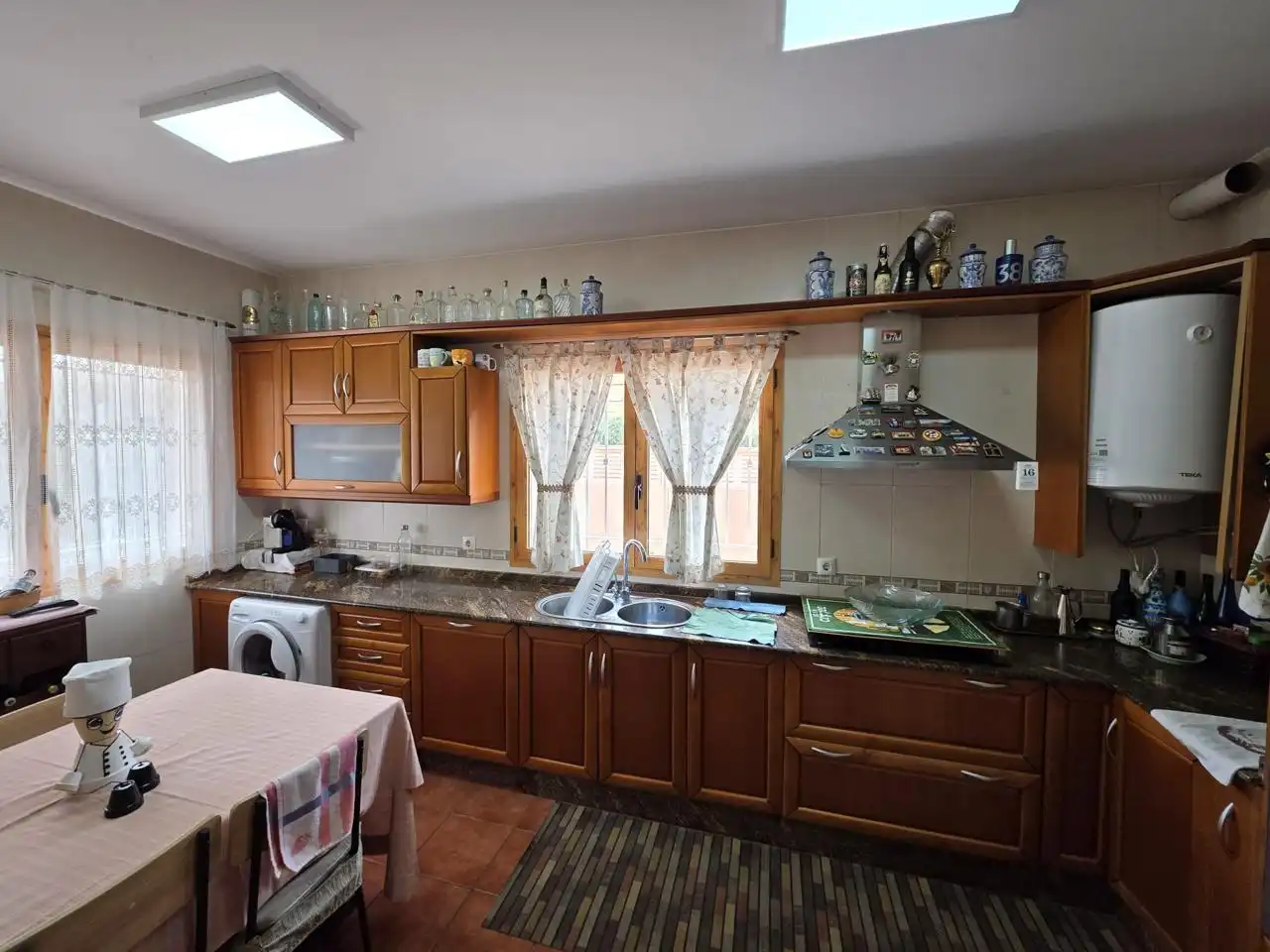 Casa con piscina en venta en Calle Venezuela, imagen 6