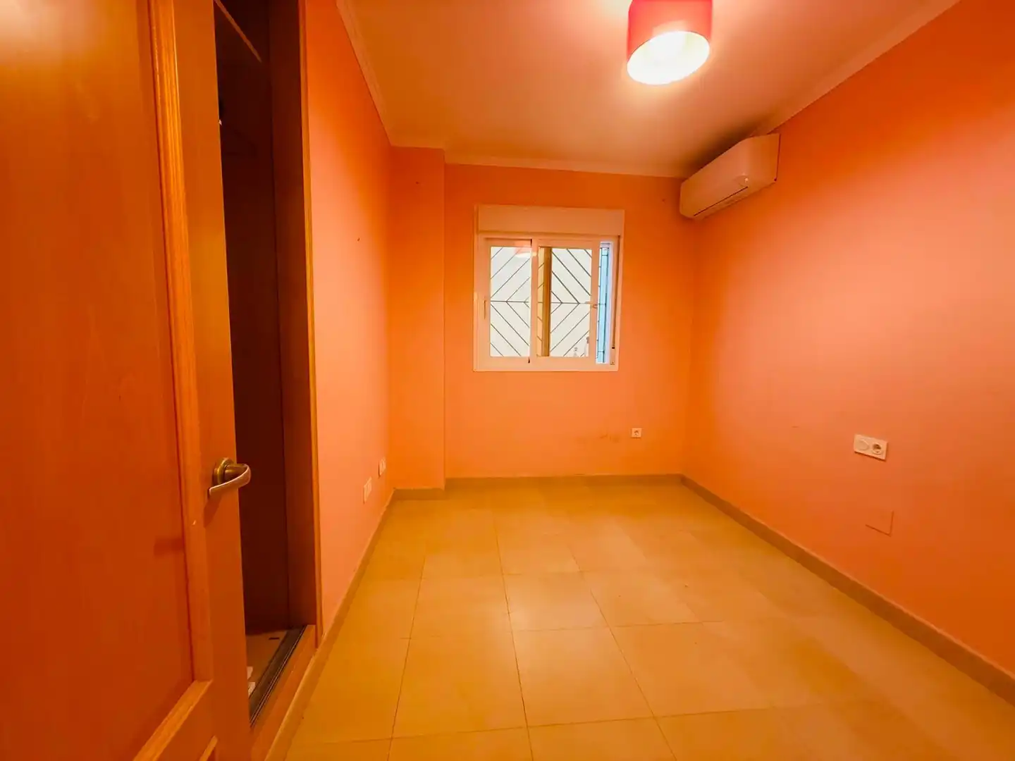 Flat for sale in Vélez-Málaga  with Air Conditioner, Heating and Storage room