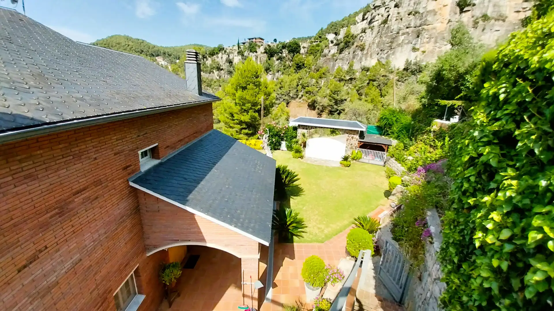 Jardín de Casa o chalet en venta en Vallirana con Calefacción, Jardín privado y Trastero