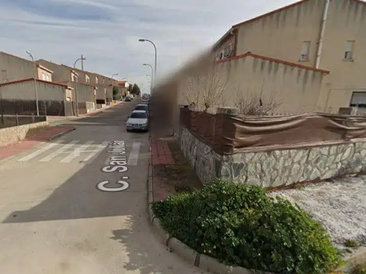 Casa aparellada amb jardí en venda a El Casar de Escalona, imagen 2