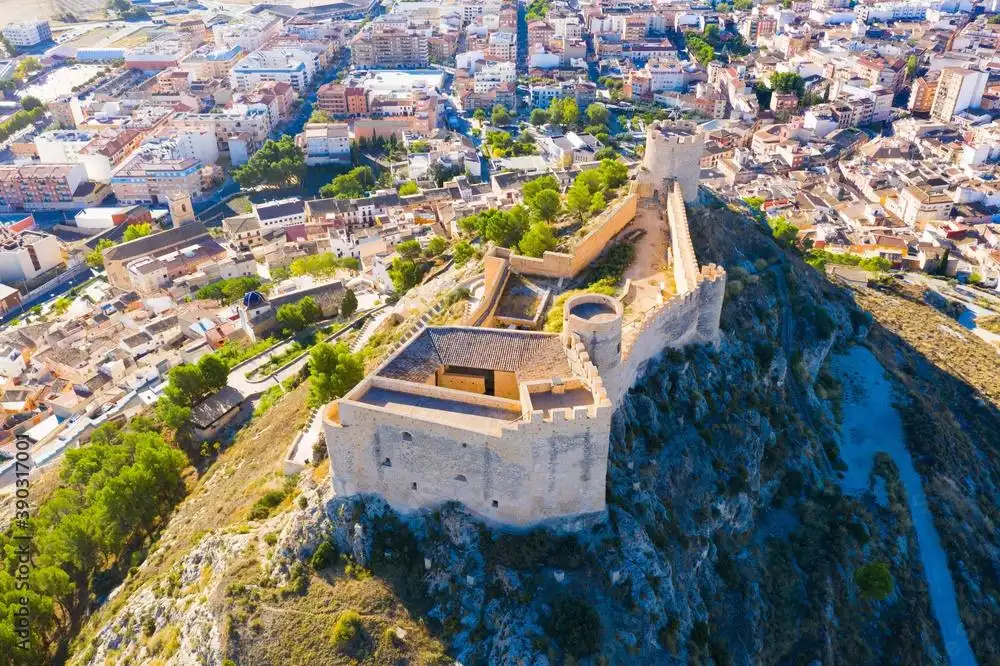 Vista exterior de Piso en venta en Castalla con Calefacción, Terraza y Balcón